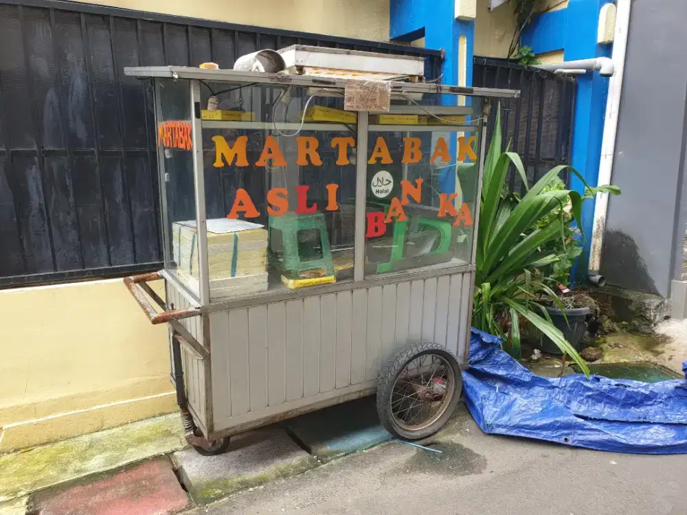 Di jual cepat gerobak martabak bangka