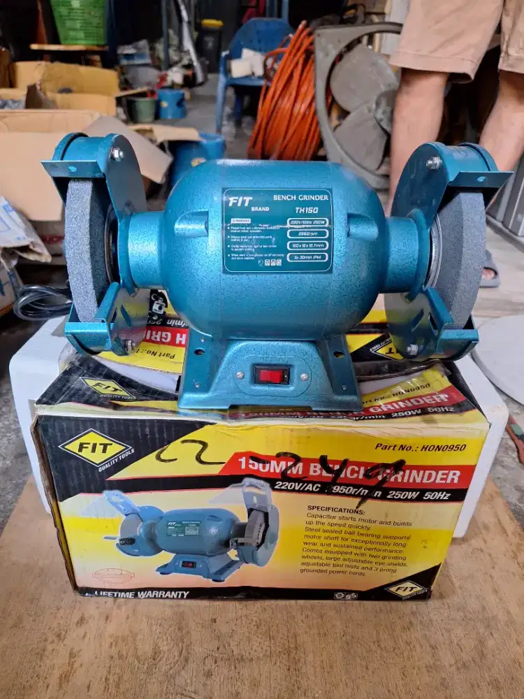 Bench Grinder / Mesin Gerinda duduk 6 inch