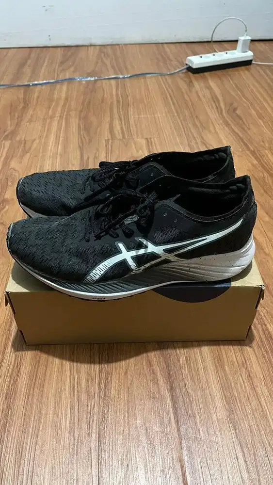 ASICS MAGICSPEED