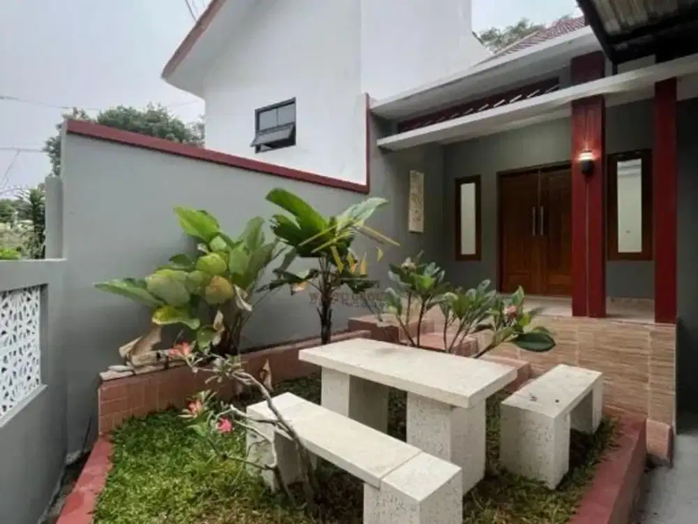 RUMAH TIPE BESAR DAN LUAS DEKAT TRANSMART MAGUWO