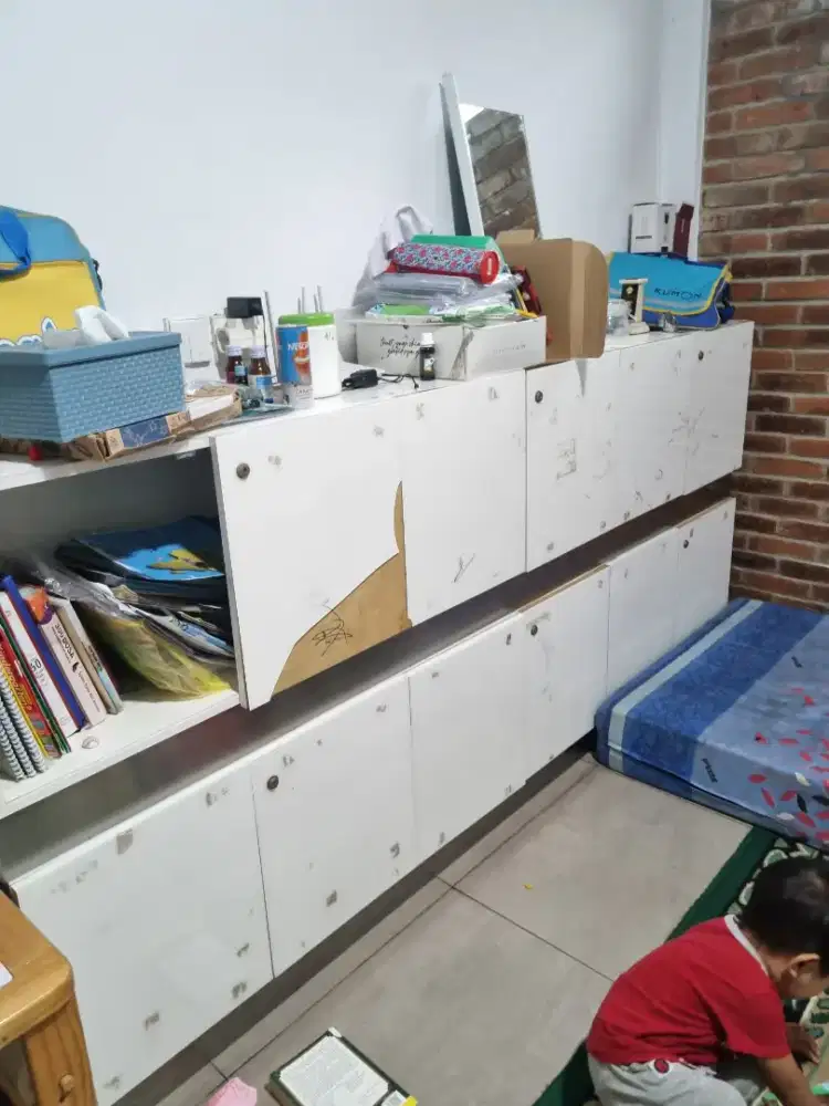 Loker Lemari buku HPL