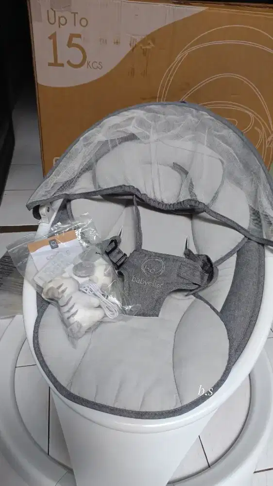 Babyelle eclipse automatic babyelle swing bed bouncer otomatis