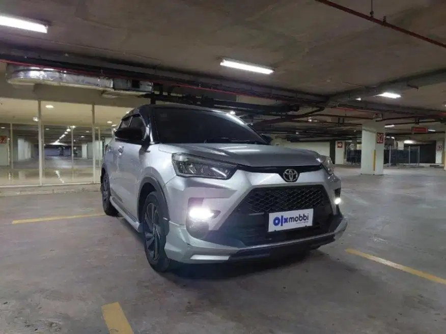 DP 1 JUTA Toyota Raize 1.0 GR Sport Two Tone Bensin-AT 2021 TRUS