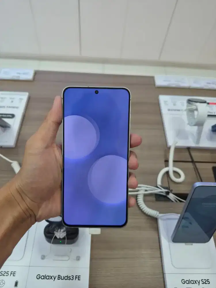 SAMSUNG GALAXY S25 FE , 8/256GB