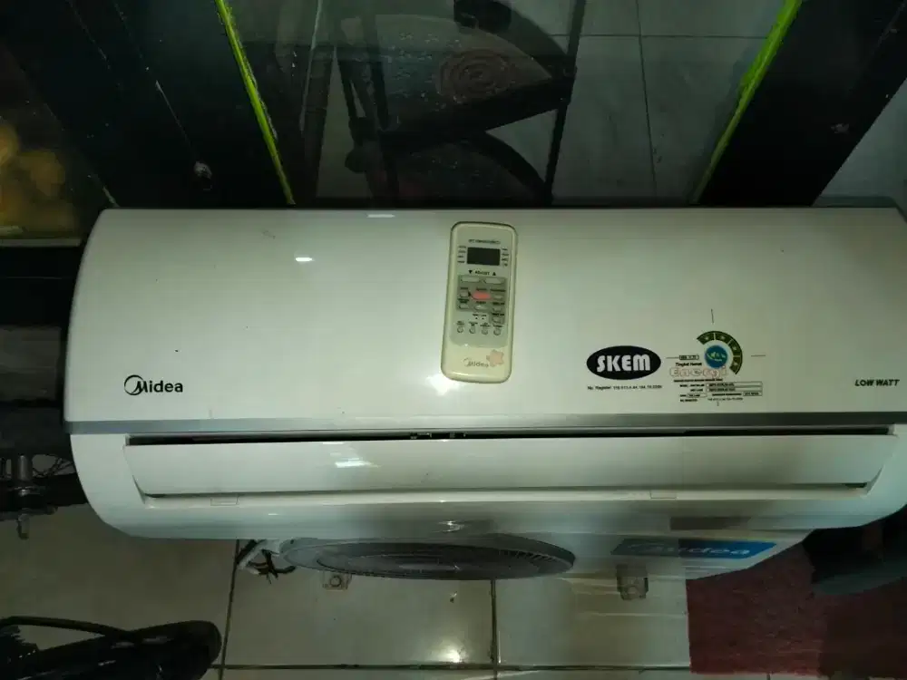 Jual AC midea Ukuran 1/2pk
