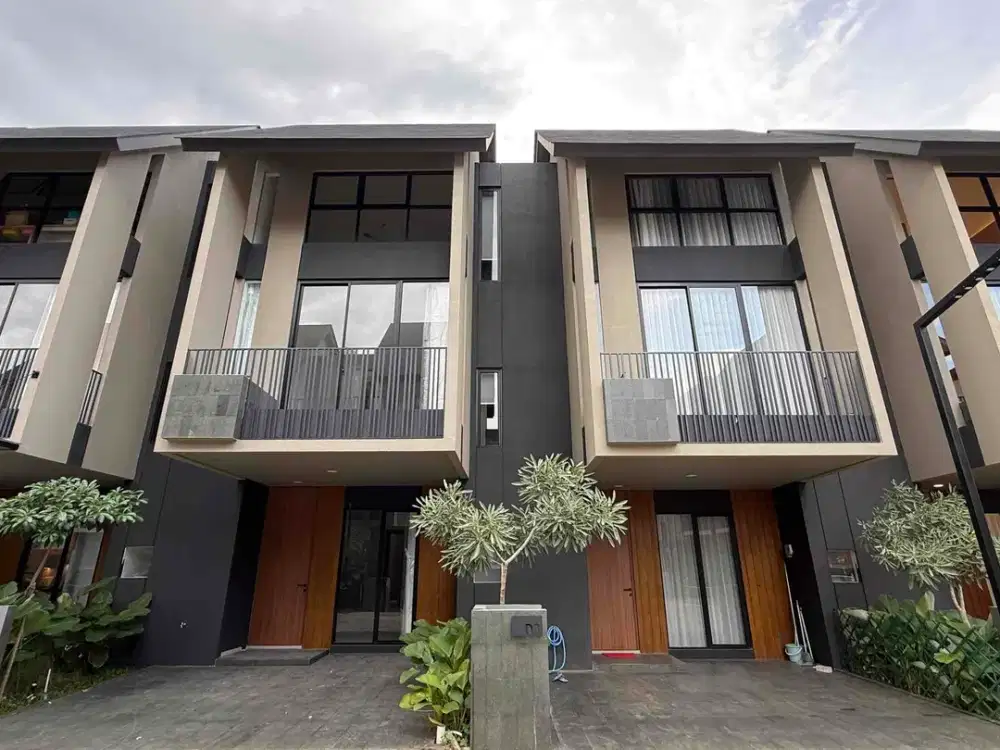 Townhouse 3 Lantai di Lebak Bulus Cilandak, Jakarta Selatan – Siap Huni