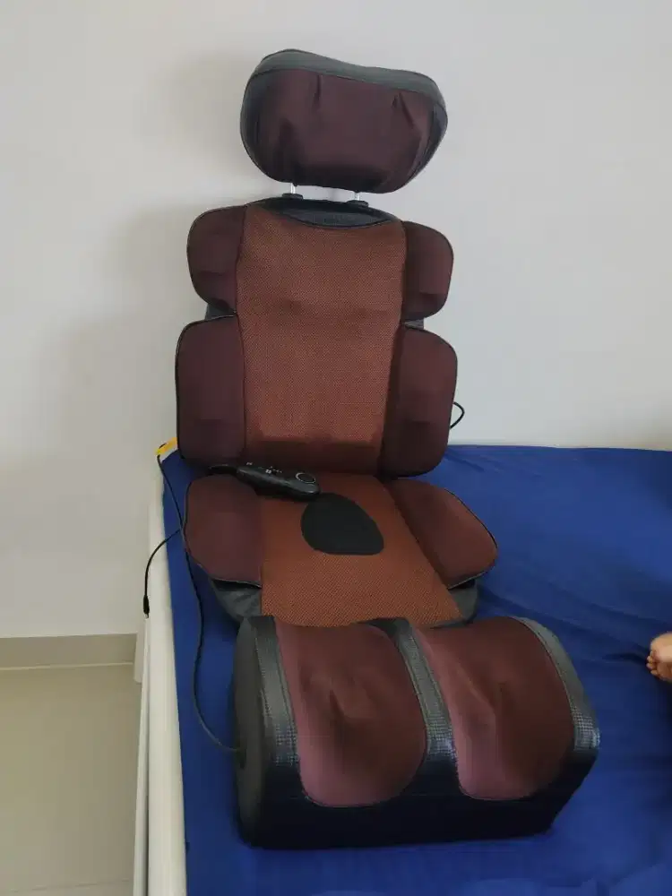Kursi Pijat Benbo baru 3 x pakai