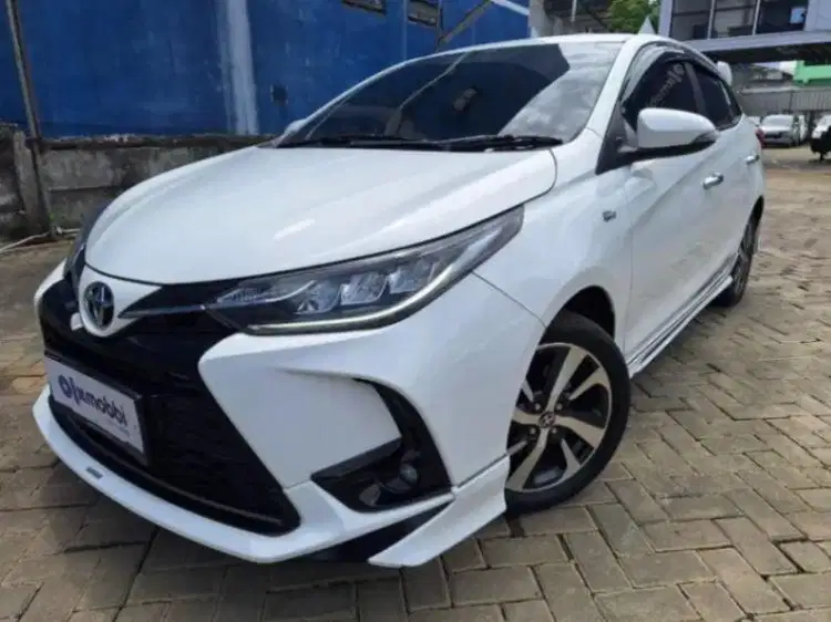 Toyota Yaris 1.5 S GR Sport Bensin-AT 2021 HFD Kondisi Terawat