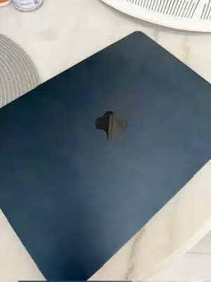 Macbook M2 2022 DIJUAL BEKAS 8GB