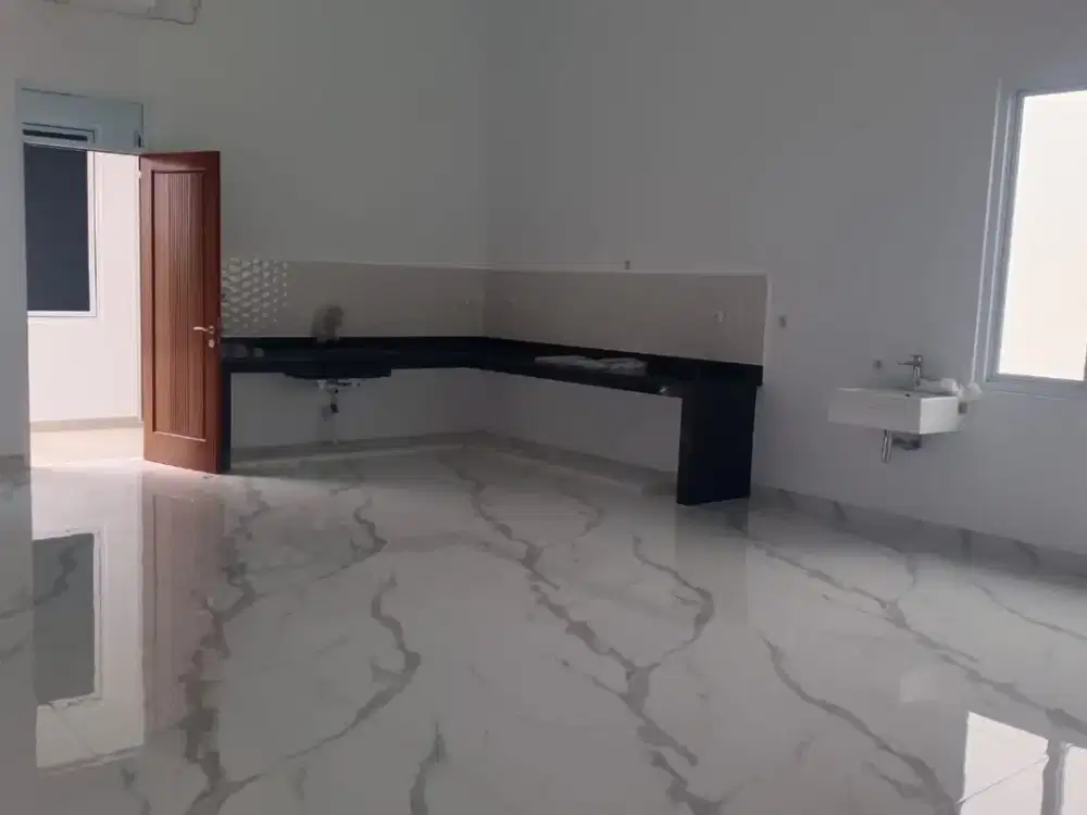 P LK Disewakan Rumah 1 Lantai Bagus Siap Huni di Katamaran PIK