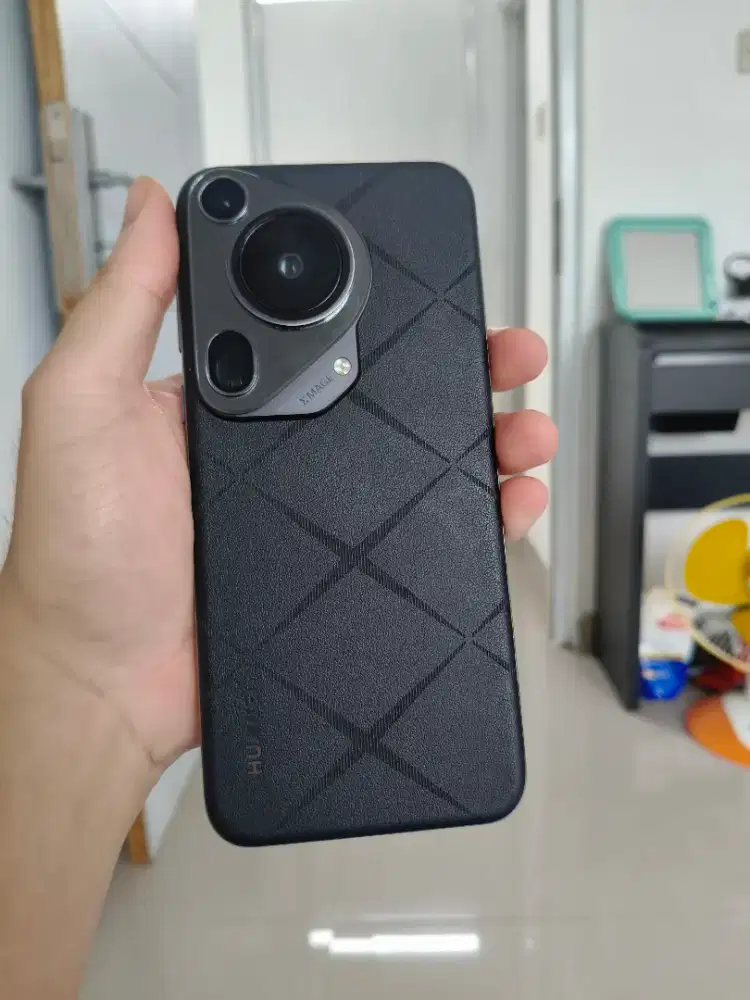 Huawei Pura 70 Ultra 16/512 Resmi