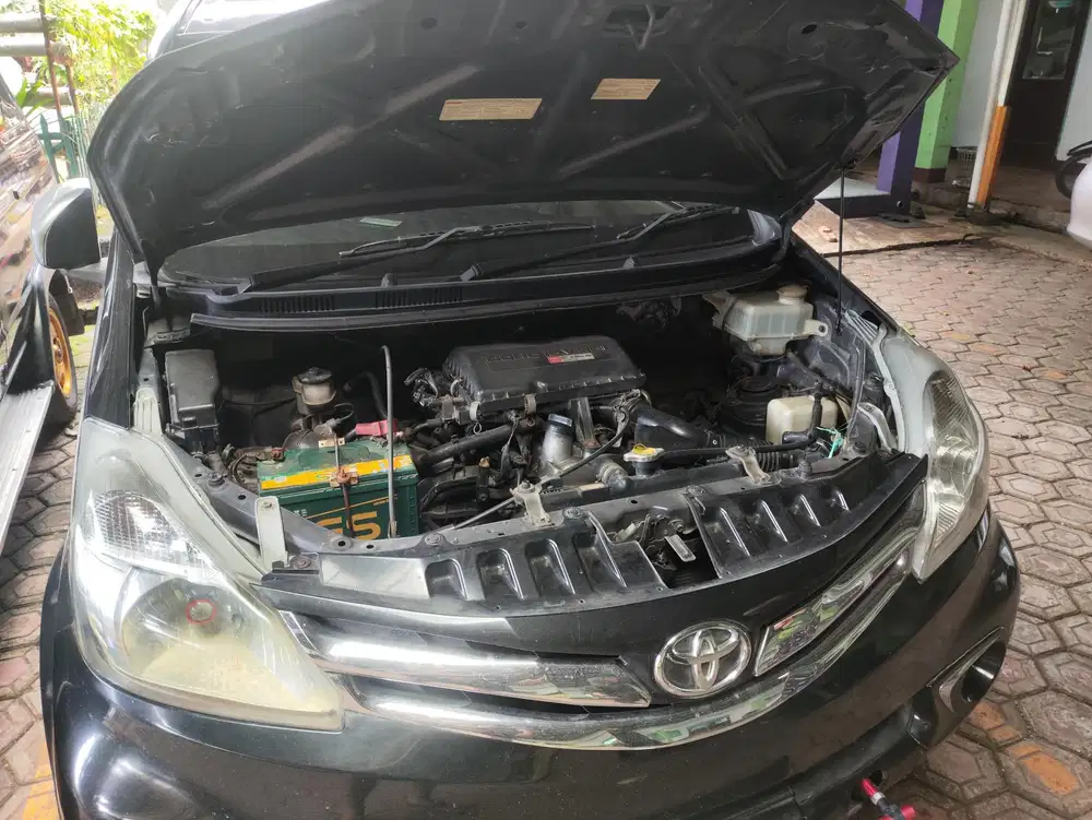 Toyota Avanza 2011 Bensin