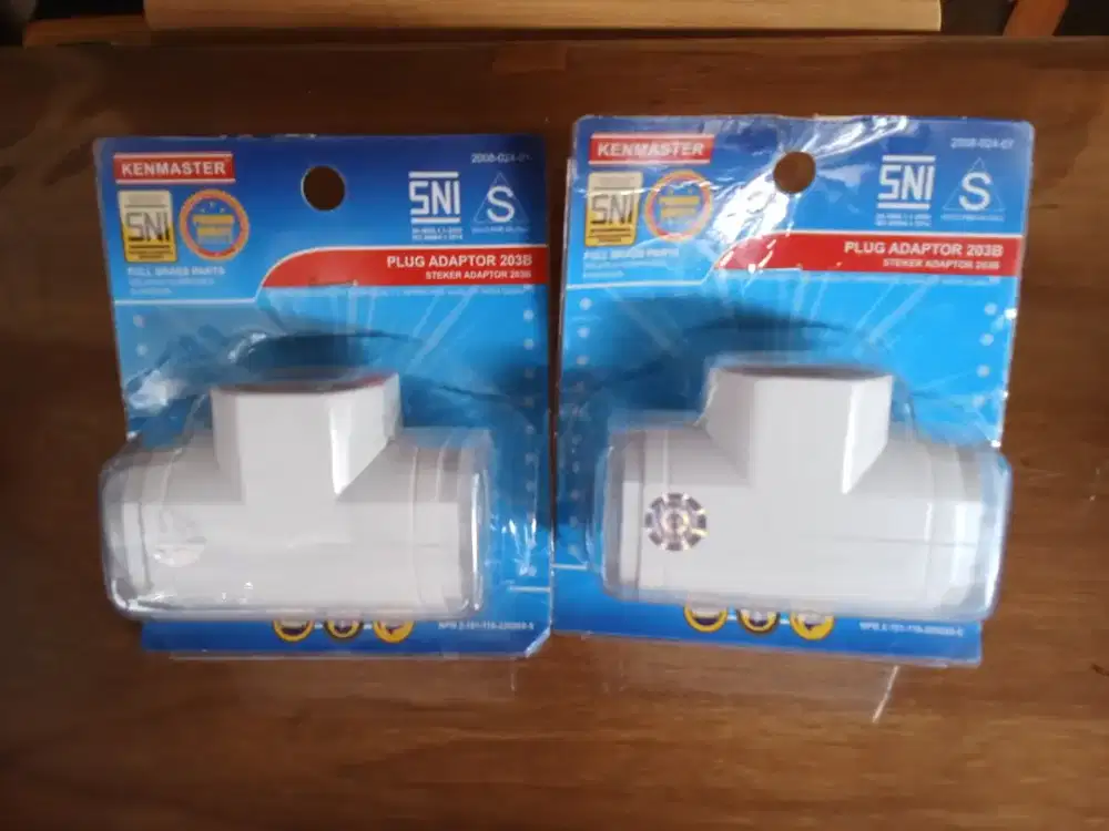 Sepaket Stop Kontak dan 2 Pcs Plug Adapter KENMASTER, COD Cibubur Dsk