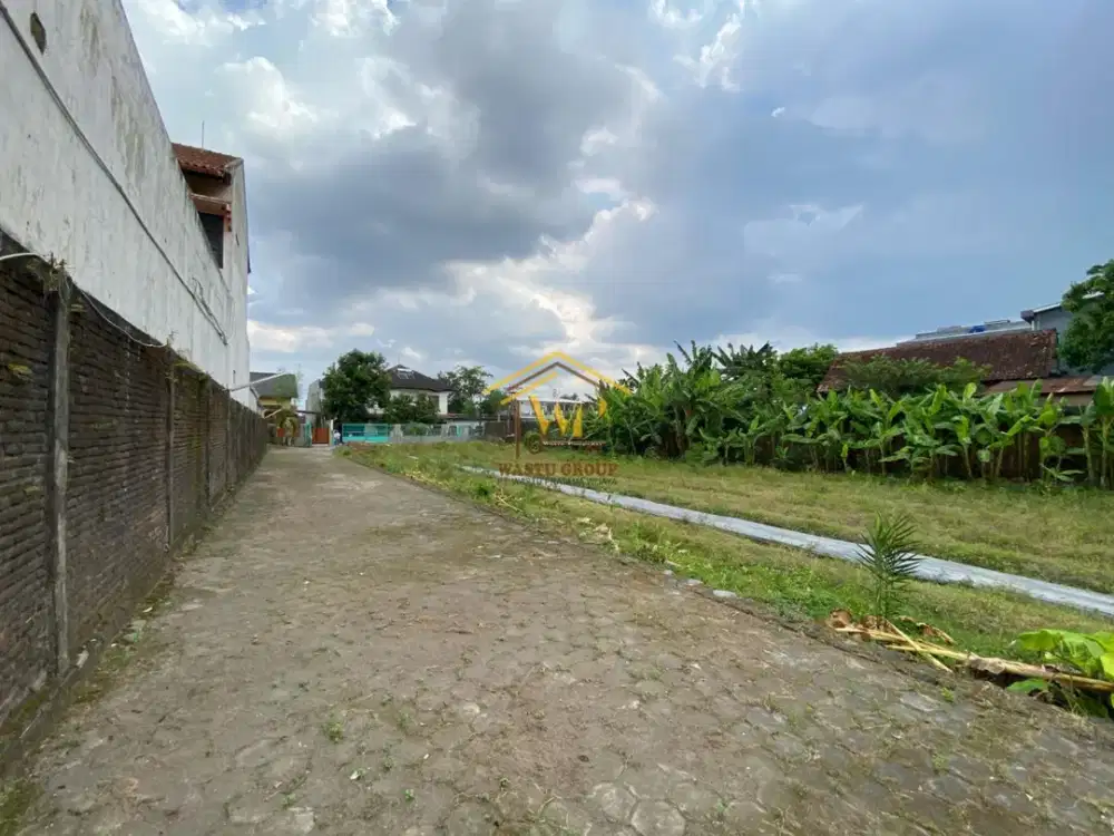 TANAH LUAS 1.370 M2 AKSES MUDAH DEKAT RINGROAD UTARA MAGUWOHARJO