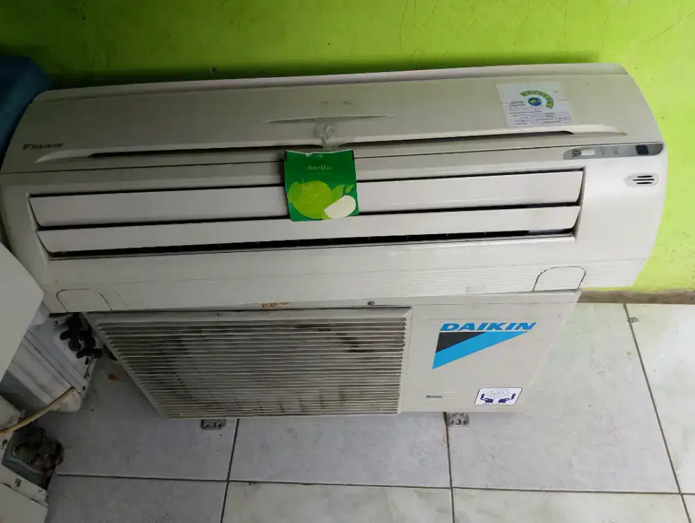 ac daikin 3/4 pk, termasuk pasang