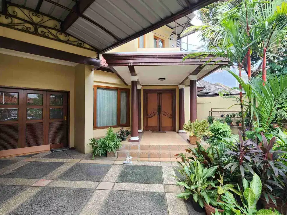 Rumah Asri Siap Huni di Pejaten Jakarta Selatan