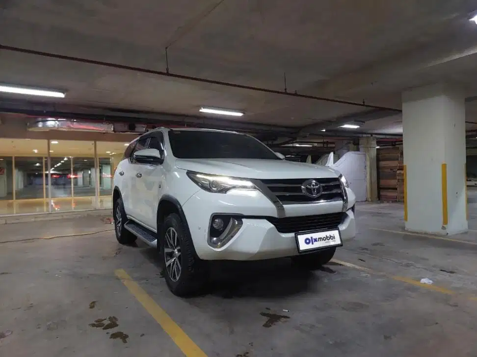 DP 1 JUTA Toyota Fortuner 2.7 4x2 SRZ Bensin-AT 2019 KJNS