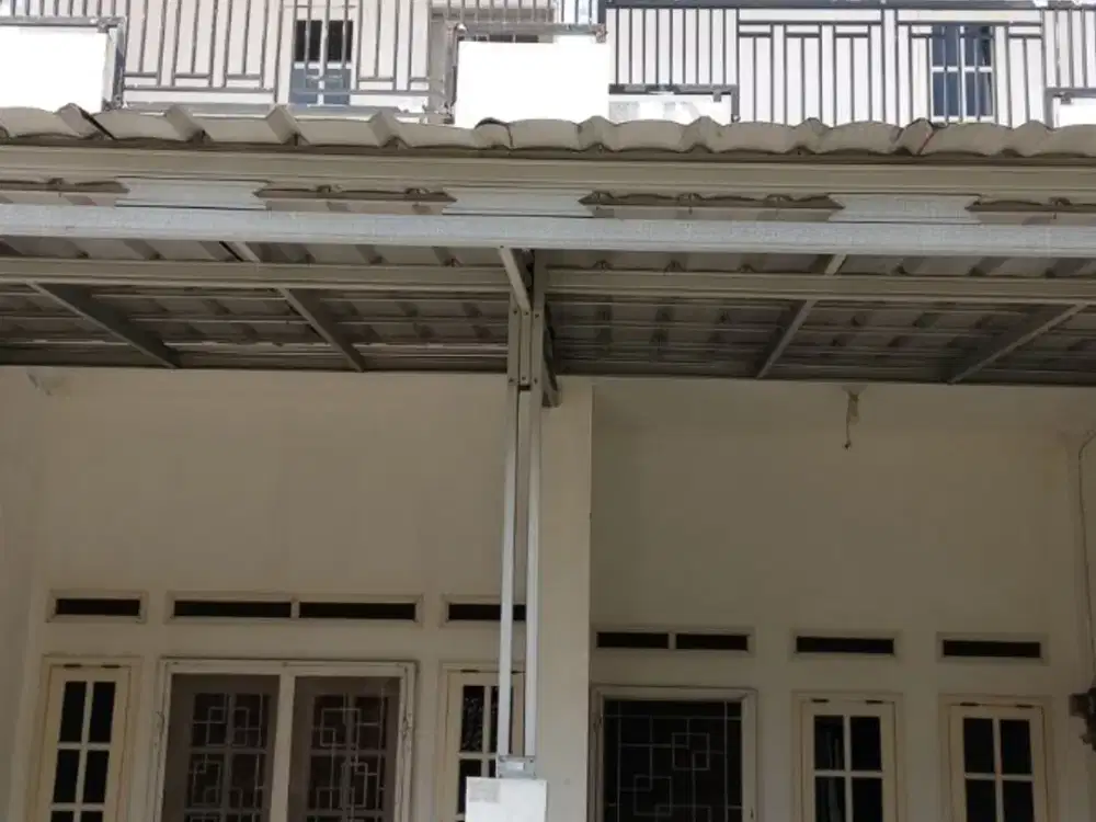 Rumah Di Perumahan Resinda Dekat Dengan Taman di Karawang