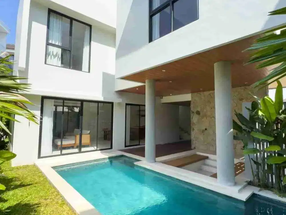 Villa startegis tropis modern lingkar unud jimbaran