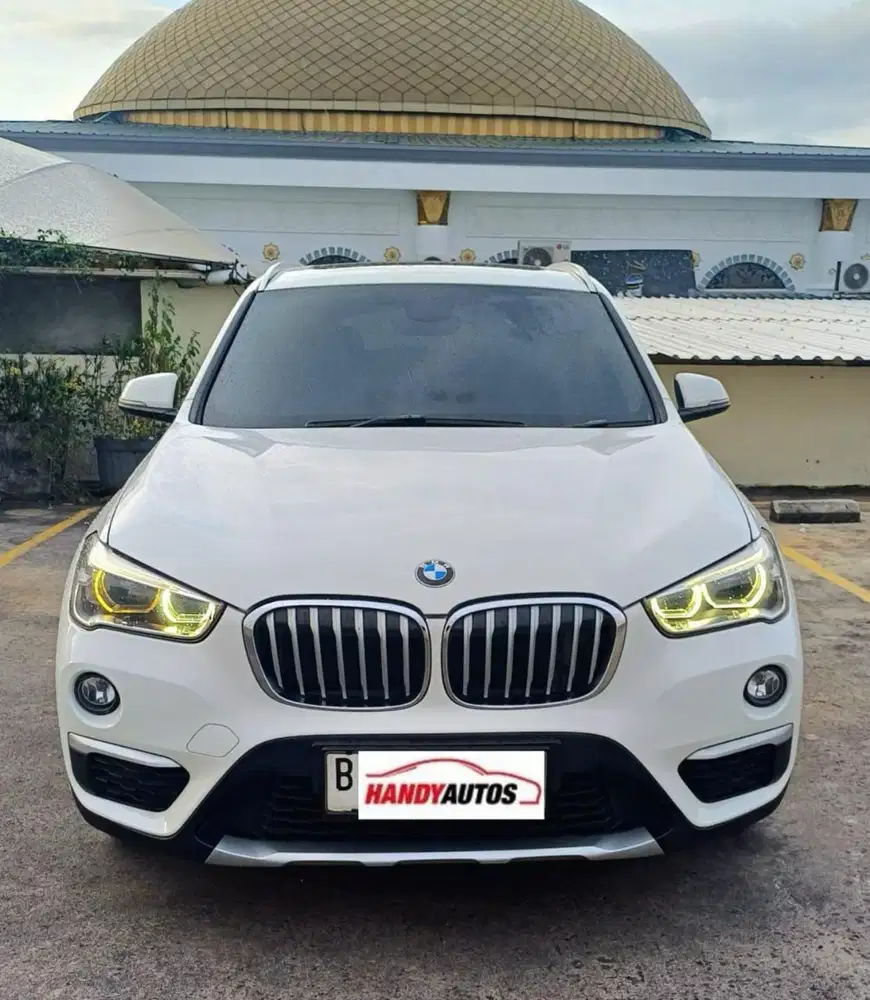 BMW X1 SDrive Panoramik Tahun 2017 Automatic Putih Metalik