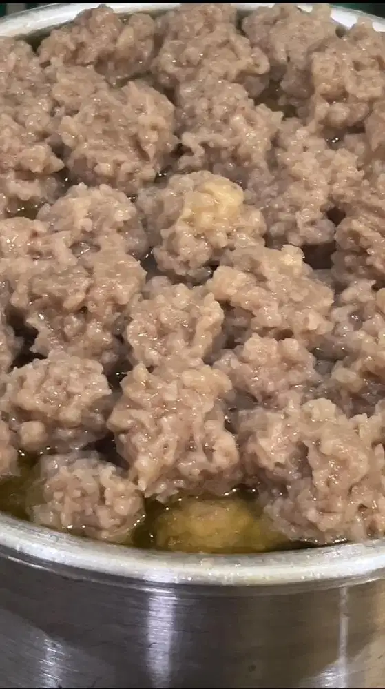 KARYAWATI PRODUKSI PENTOL KRIWIL