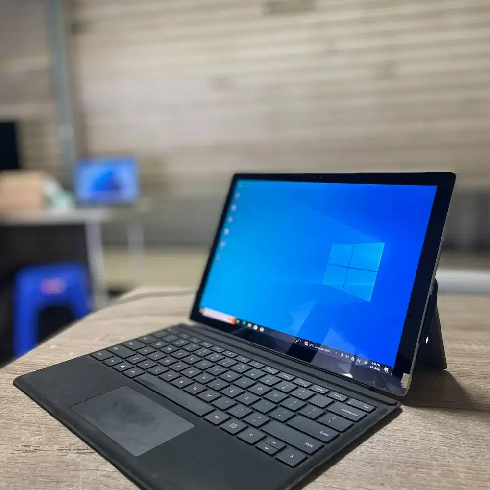 Laptop Microsoft Surface pro 4 Core i5 Gen 6 Ram 8GB SSD 256GB DL-VN
