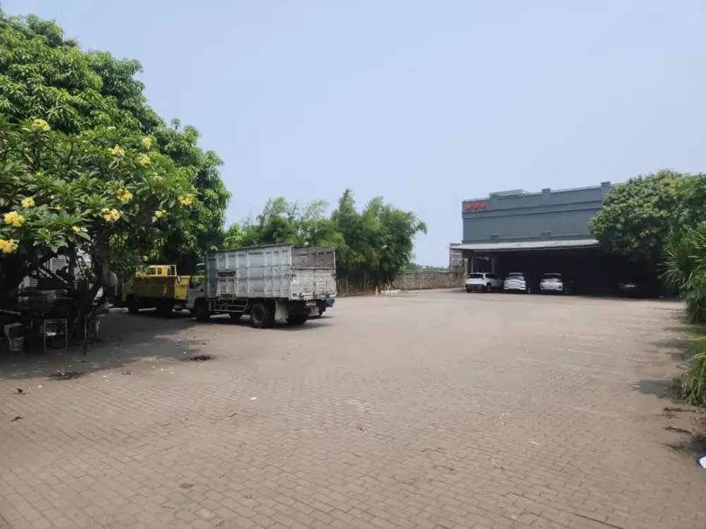 Dijual Tanah + Bangunan di Jalan Husein Sastranegara Kalideres Jakarta Barat