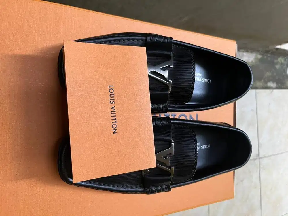 DIJUAL SEPATU LV ORI