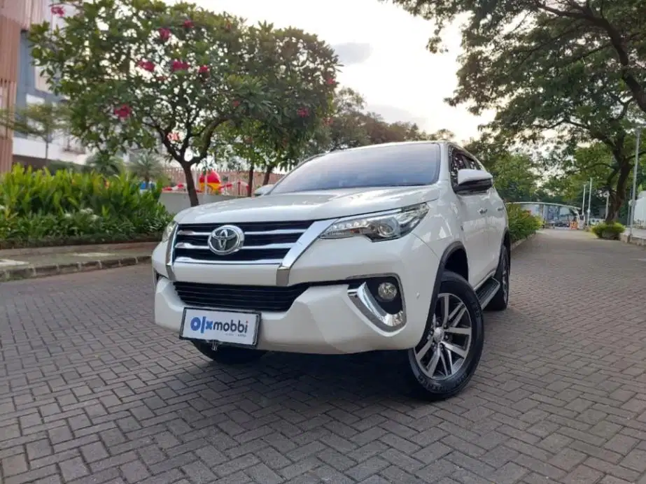 DP 1 JUTA Toyota Fortuner 2.7 4x2 SRZ Bensin-AT 2019 KJNS