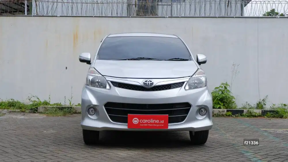 TOYOTA AVANZA VELOZ 1.5 MT 2013 SILVER