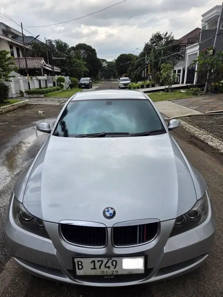 BMW 320i E90 2007 TRIPTONIC 99% FULL ORIGINAL JUAL CEPAT