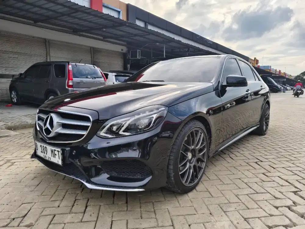 MERCY E400 AMG AT 2015 BLACK ON BLACK SUPER CONDITIION SUPER MULUS