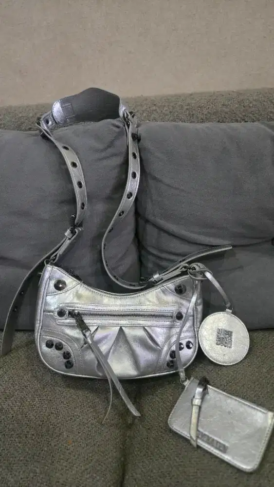 Preloved steve madden bag like new