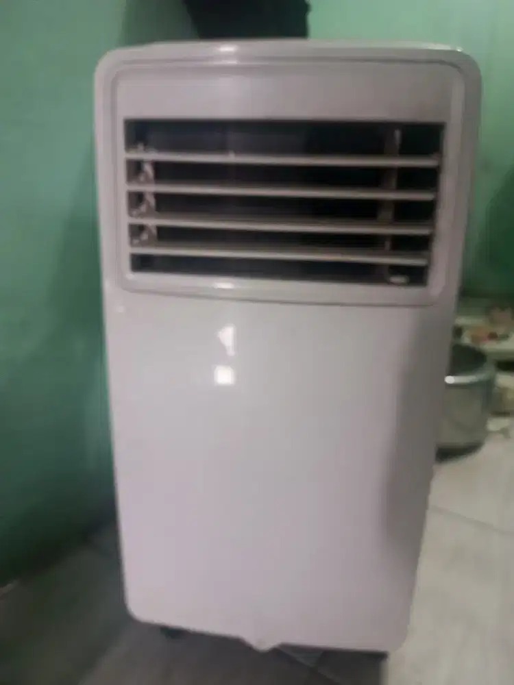 AC Portable Midea setengah pk
