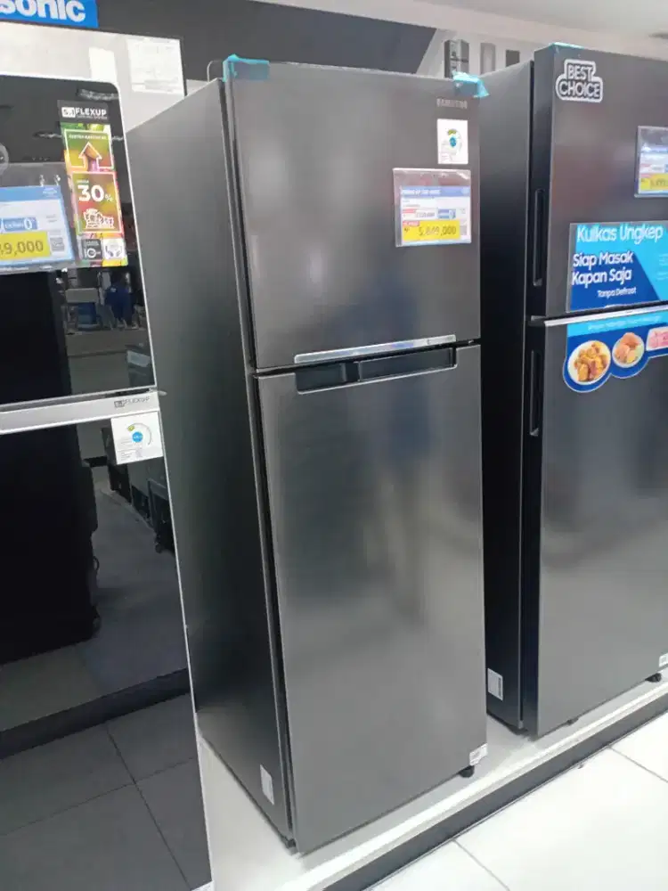 Kulkas samsung inverter RT25FARBDB1