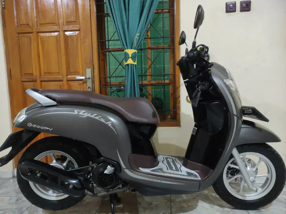Super istimewa low km scoopy stylish donat cbs iss persis baru nominus