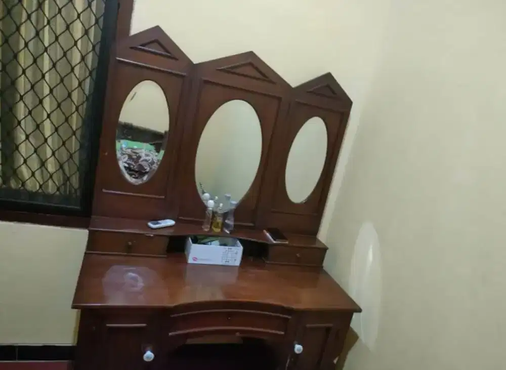 Meja rias tiolet kayu jati asli