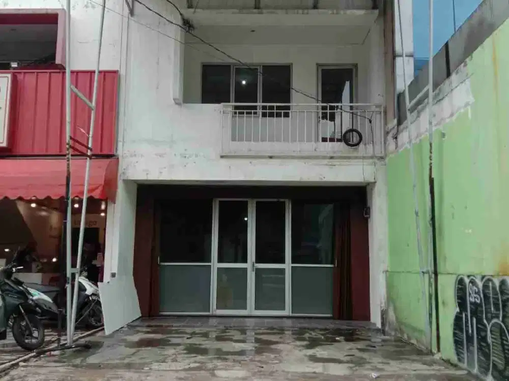 Disewakan Ruko Strategis 2 Lantai Pinggir Jalan, Sukabumi Utara Kebon Jeruk, Jakarta Barat
