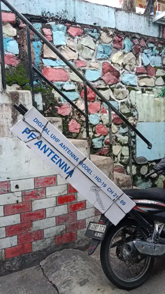 Pemasangan Antenna tv digital, dijamin juragan bagus siaran garansi