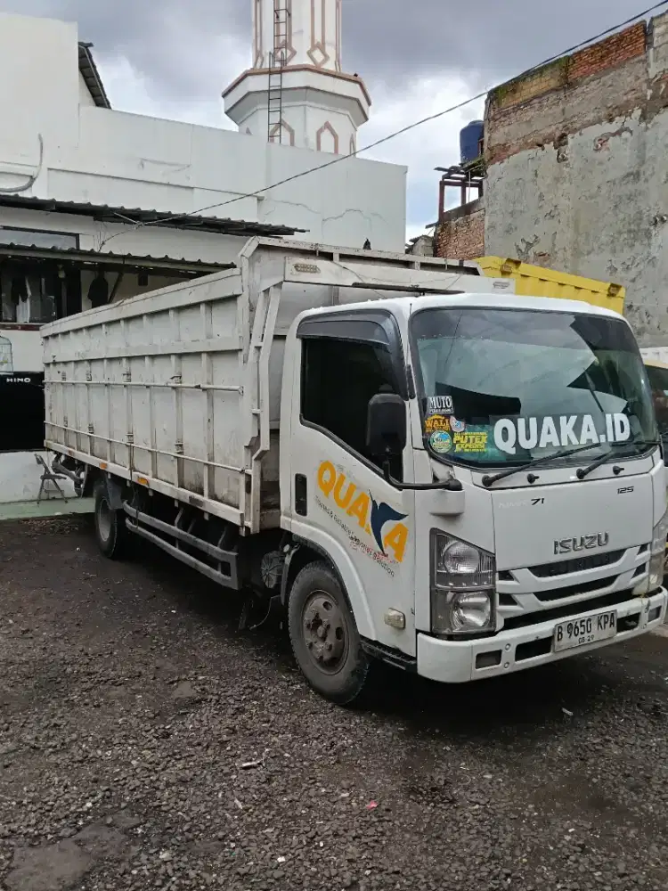 Isuzu elf GIGA NMR71 ps125 Long doubel bak besi 6.1 meter 2018