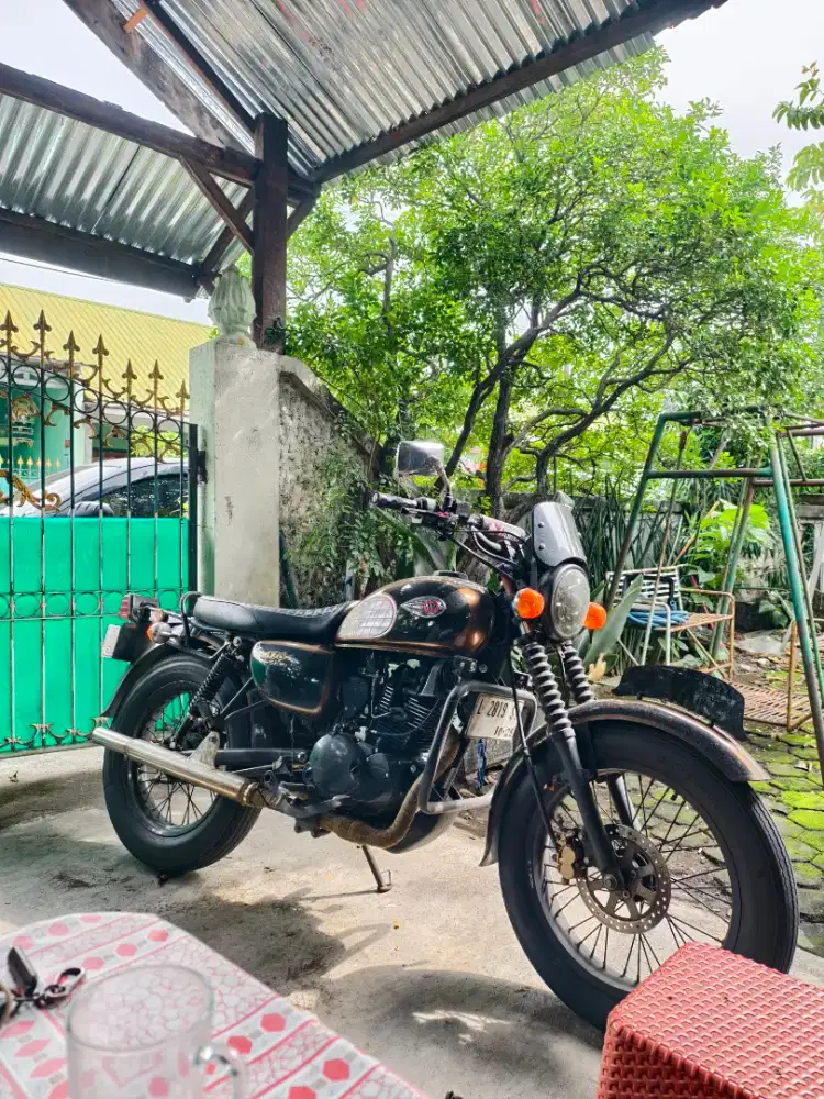 Kawasaki W175 SE 2019 km 20k