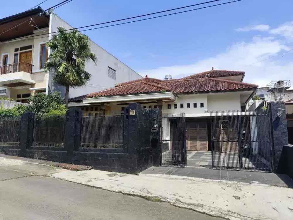 Dijual Cepat Rumah Kawasan Premium