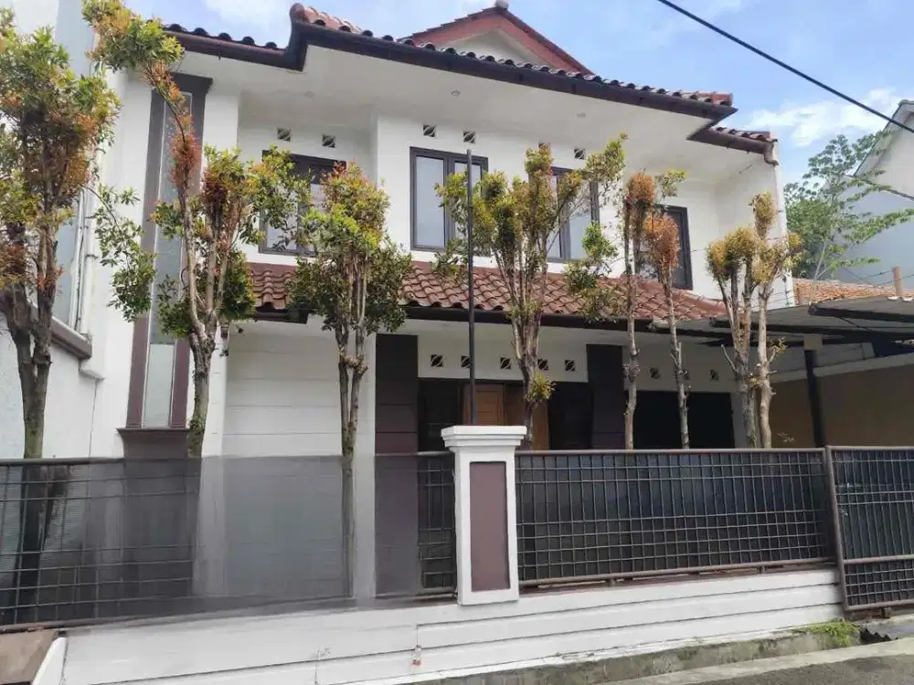 Dijual Rumah Tengah Kota Bandung