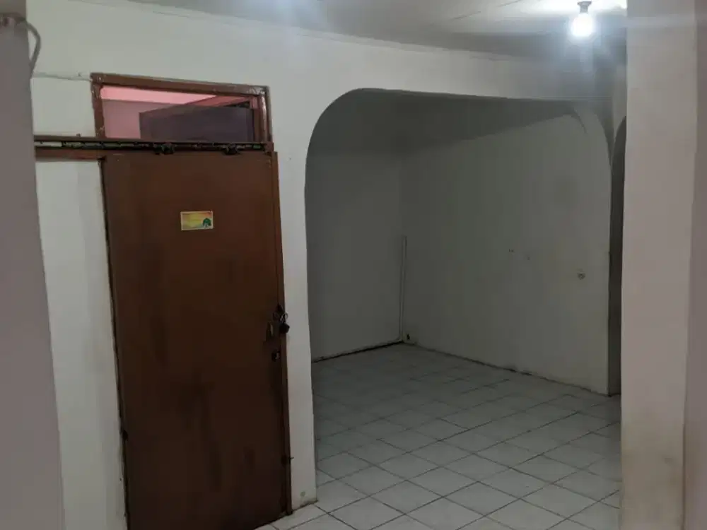 *JARANG ADA*BU*DISEWAKAN RUMAH DI KOMPLEK MARGAHAYU RAYA KOTA BANDUNG