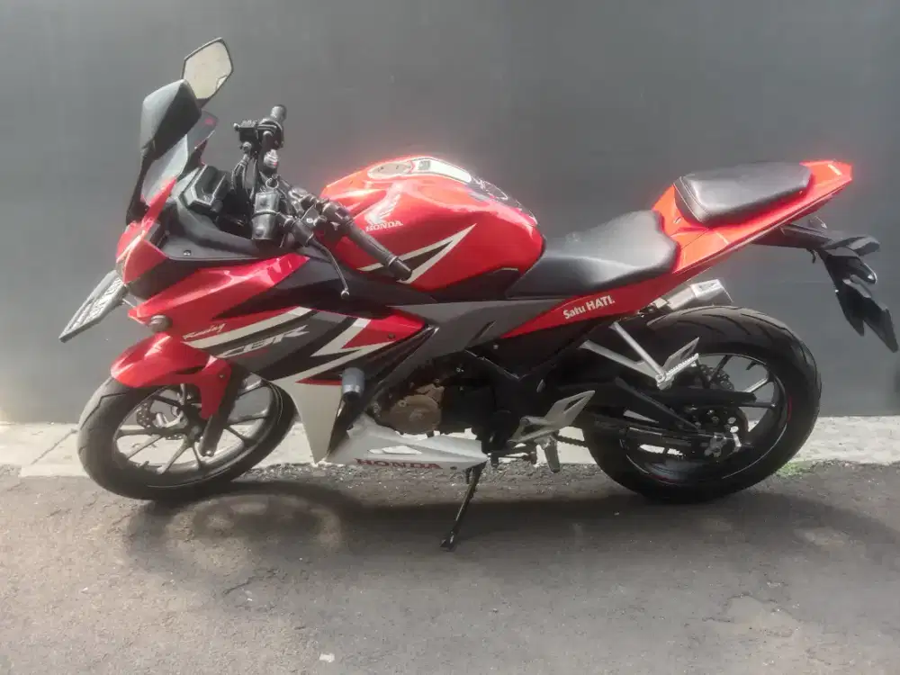 Bismillah.. JUAL Honda CBR150R ABS 2019, Mulpis ( Mulusss pisan ).