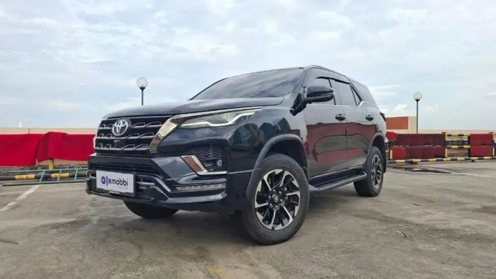 Toyota Fortuner 2.8 VRZ GR Sport-AT 2022