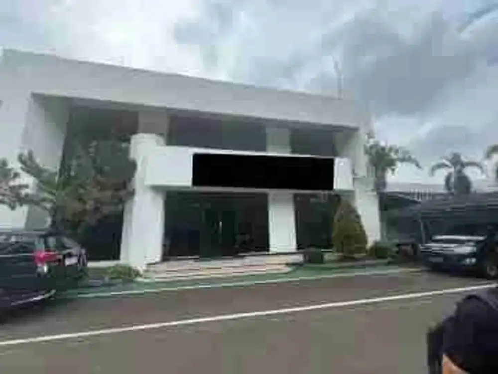 Gedung Dan Kantor Raya Cilandak Dekat Kemang