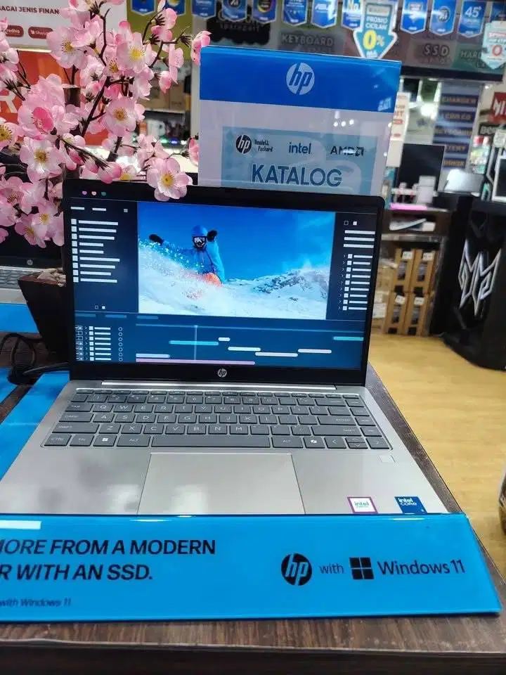 HP 14 EP1177TU Intel Core 5 120U 8GB SSD 512GB 14′′ W11+OH2024+M365