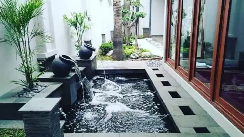 Tukang kolam hias