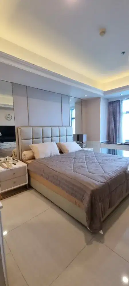 Disewakan apartemen Lariz 3br private lift Mewah